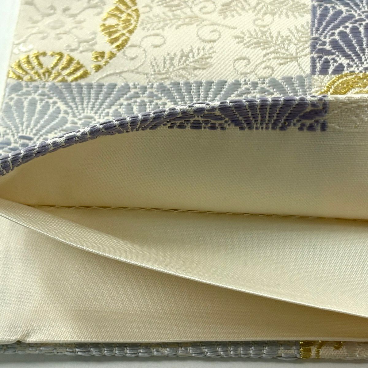 【美品】 袋帶 逸品級 市松樹花 金絲刺繡 淺紫 六通 純蠶絲