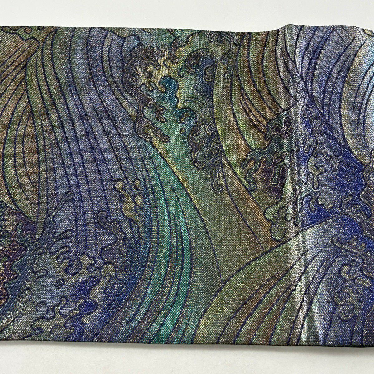 【美品】 袋帶 逸品級 落款あり 新佐波理 応挙波頭定 金金箔 拉麵絲 紫 六通 純蠶絲