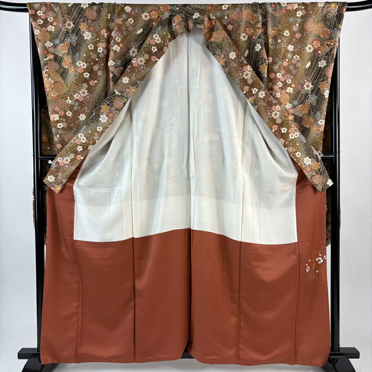 振袖禮服 身長161.5cm 袖長69.5cm L 雙層 草花紋紋 蝶 金銀彩 漸層 茶 純蠶絲 優品級