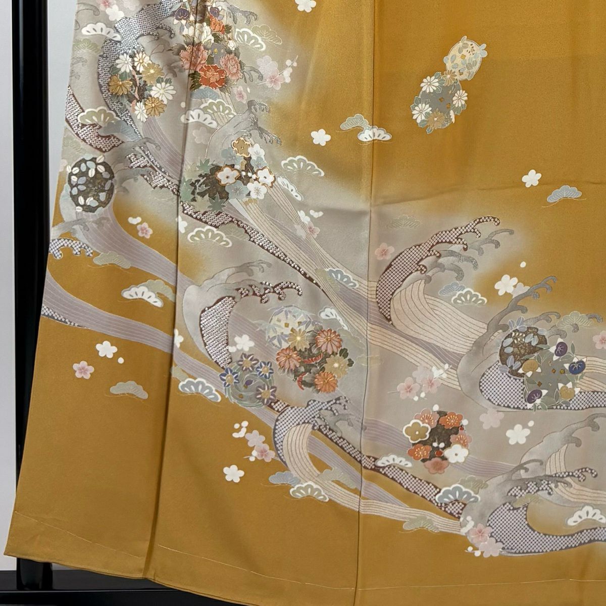 訪問服 身長159cm 袖長64cm M 雙層 草花紋紋 波頭 金糸 金銀彩 山吹 純蠶絲 秀品級