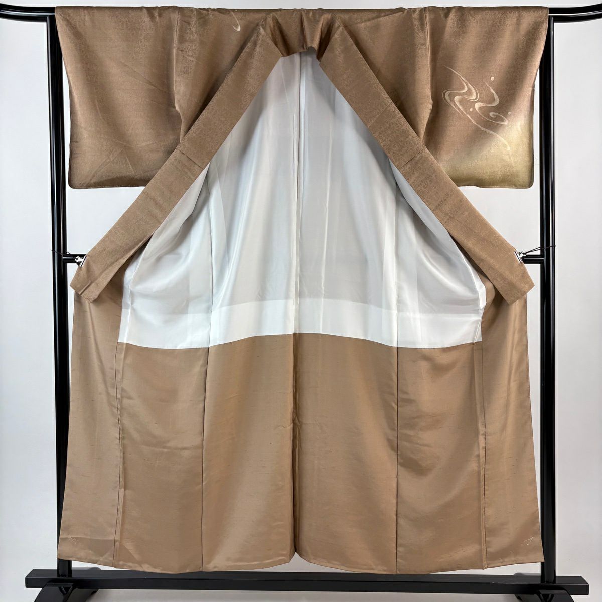 【美品】 付下 身長156cm 袖長65cm M 雙層 流水 地紋 金絲 金銀彩 淺茶 純蠶絲 優品級