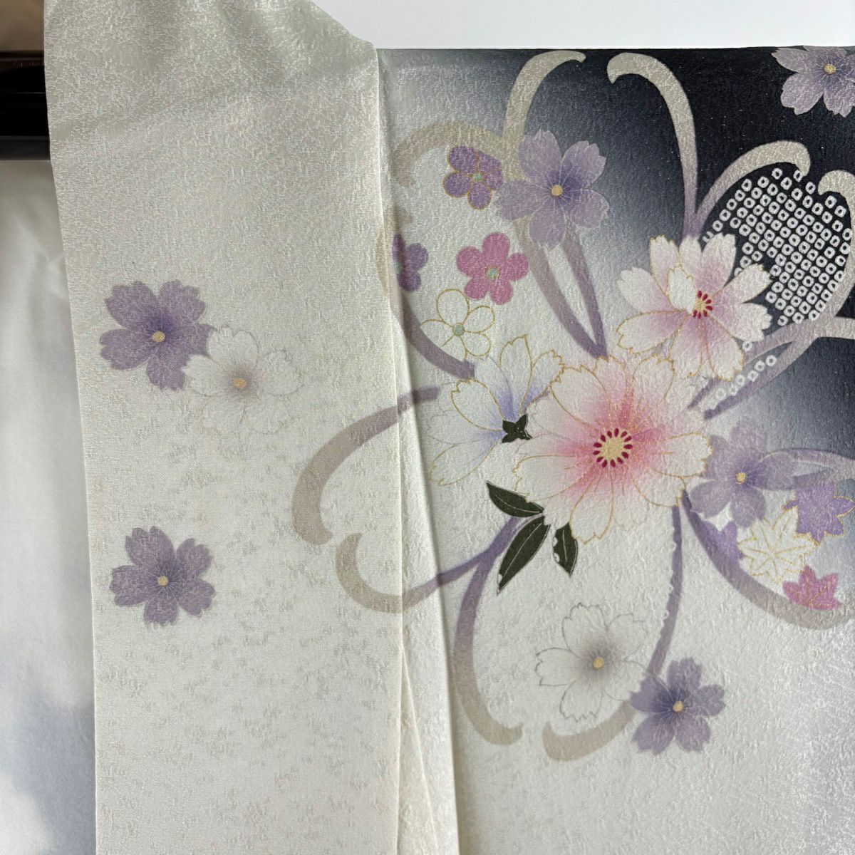 【美品】振袖禮服 身長169cm 袖長67cm M 雙層 草花紋紋 疋田柄 金金箔 銀通 乳白色 純蠶絲 逸品級