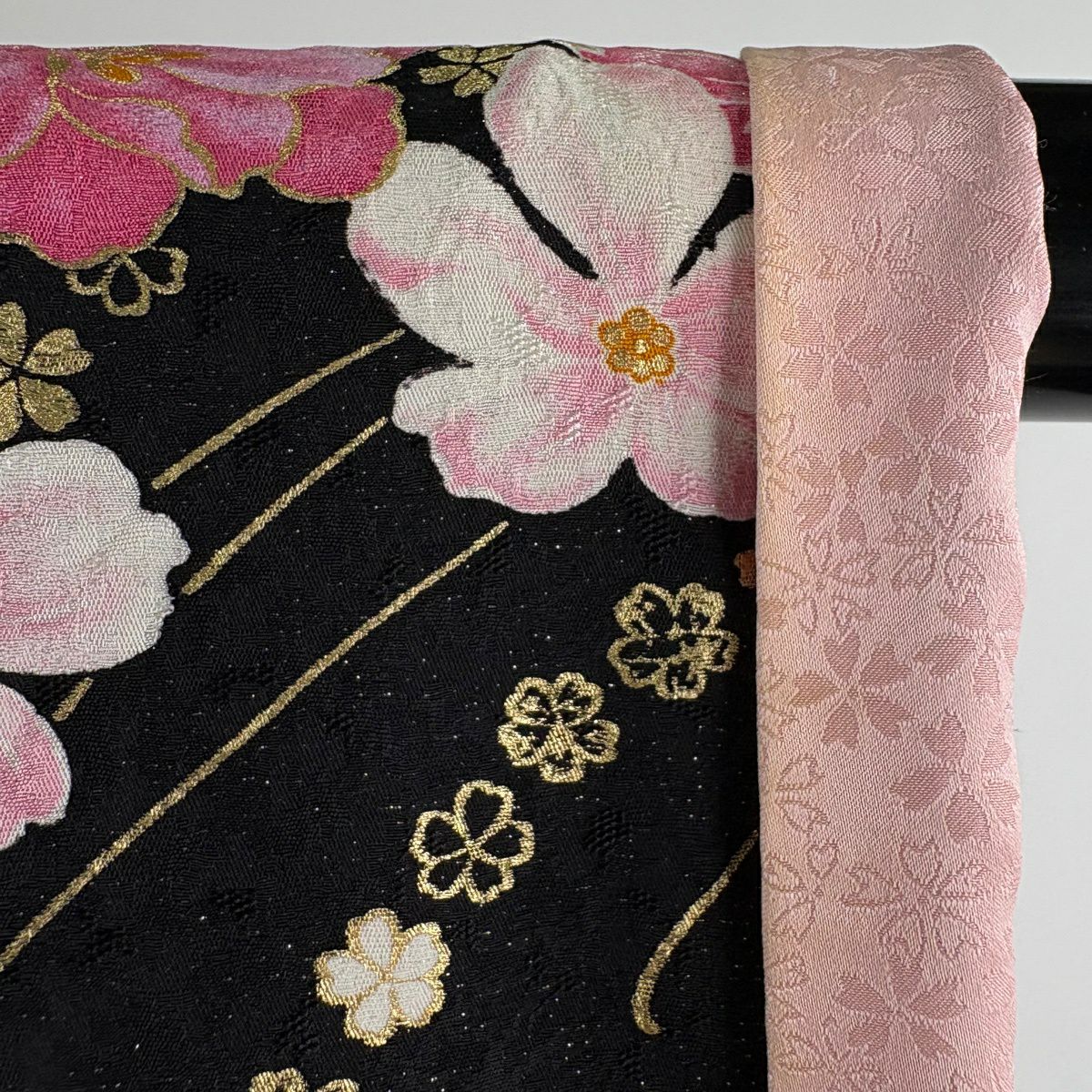 振袖禮服 身長163.5cm 袖長64cm M 雙層 牡丹 草花紋紋 銀通 金銀彩 水晶 黑 純蠶絲 逸品級