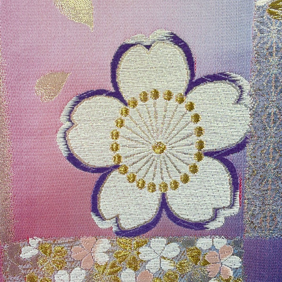 【美品】 袋帶 秀品級 市松樹麻葉櫻文 刺繡 金線 紫 六通 純蠶絲