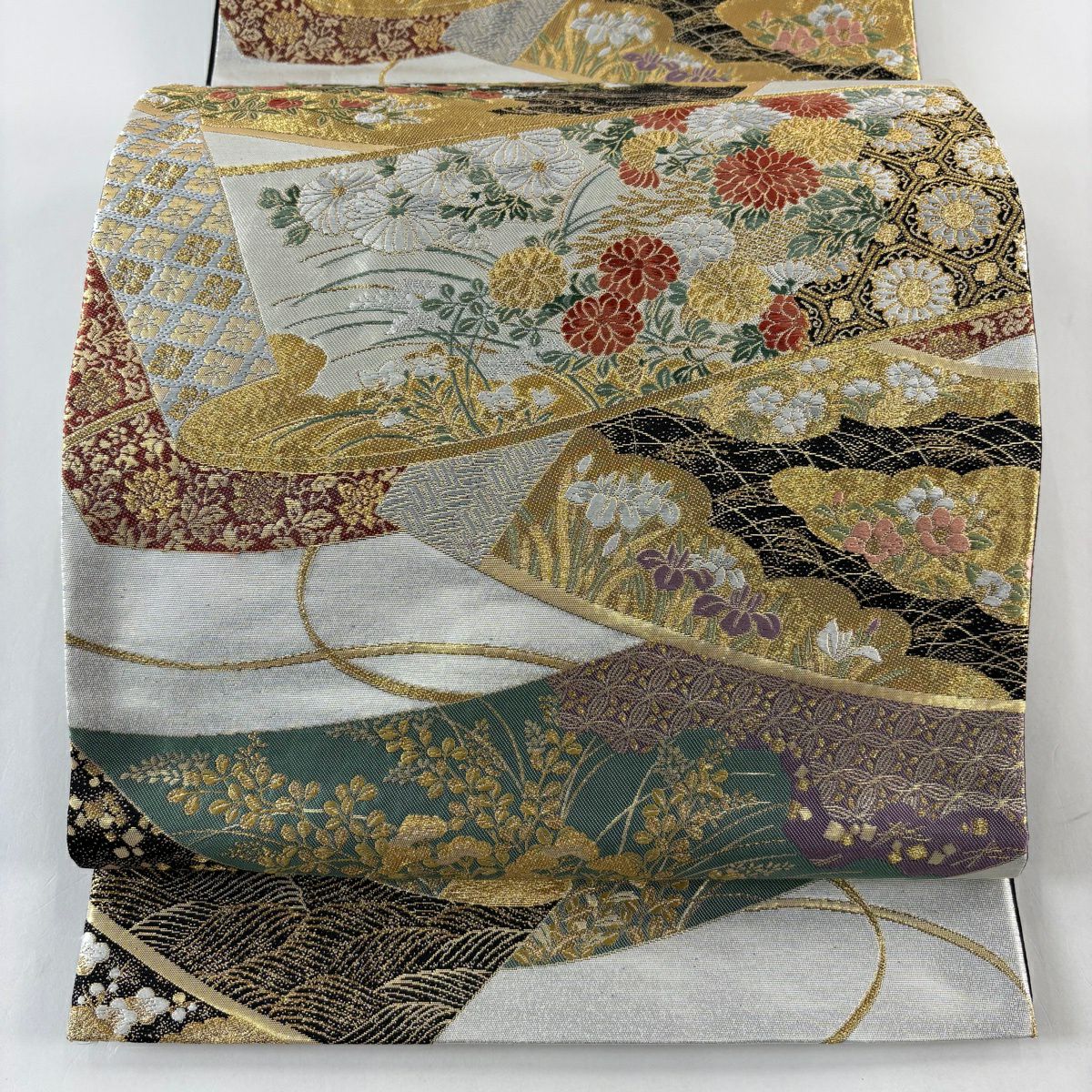 【美品】 袋帶 秀品級 秋草 雲文 金絲 銀 六通 純蠶絲