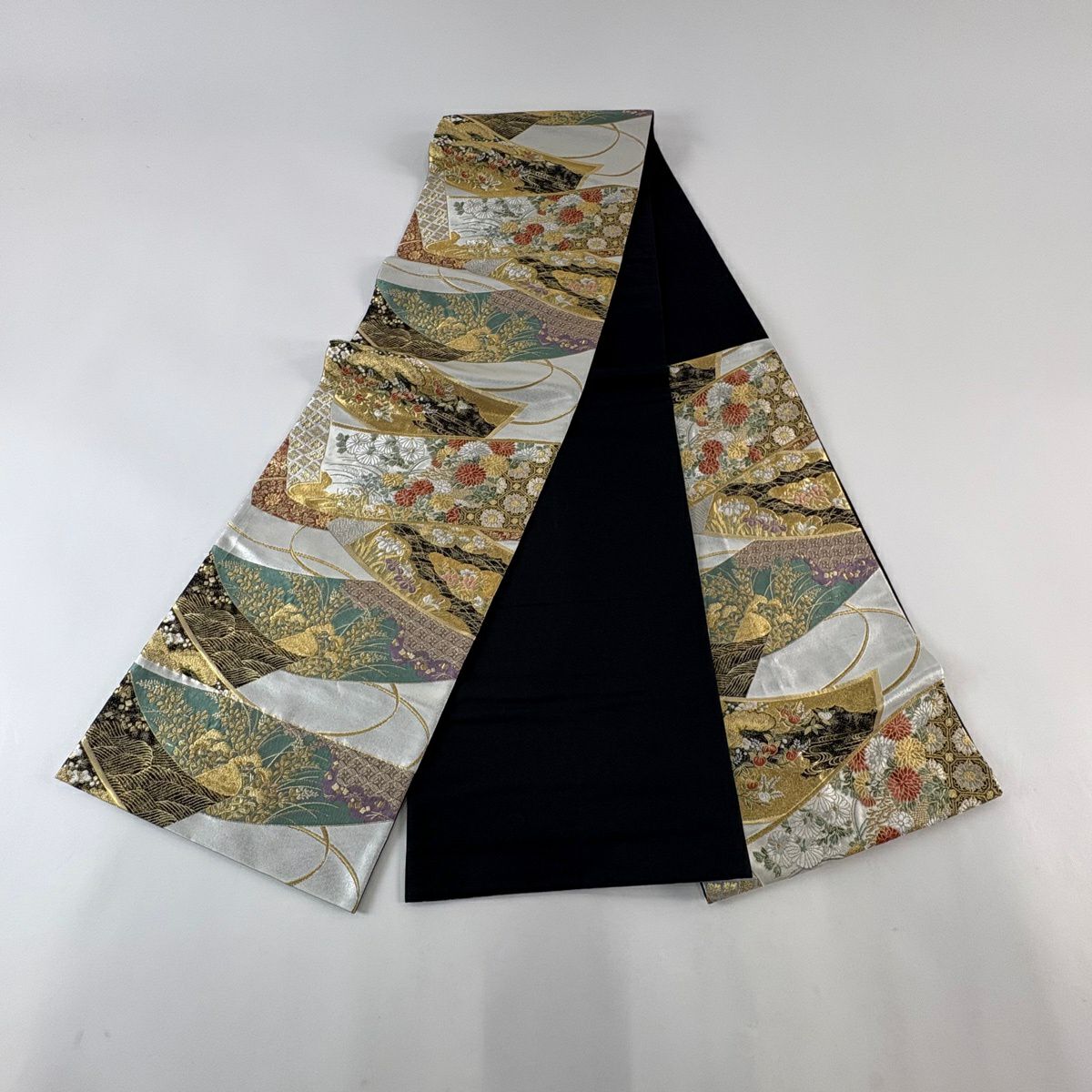 【美品】 袋帶 秀品級 秋草 雲文 金絲 銀 六通 純蠶絲