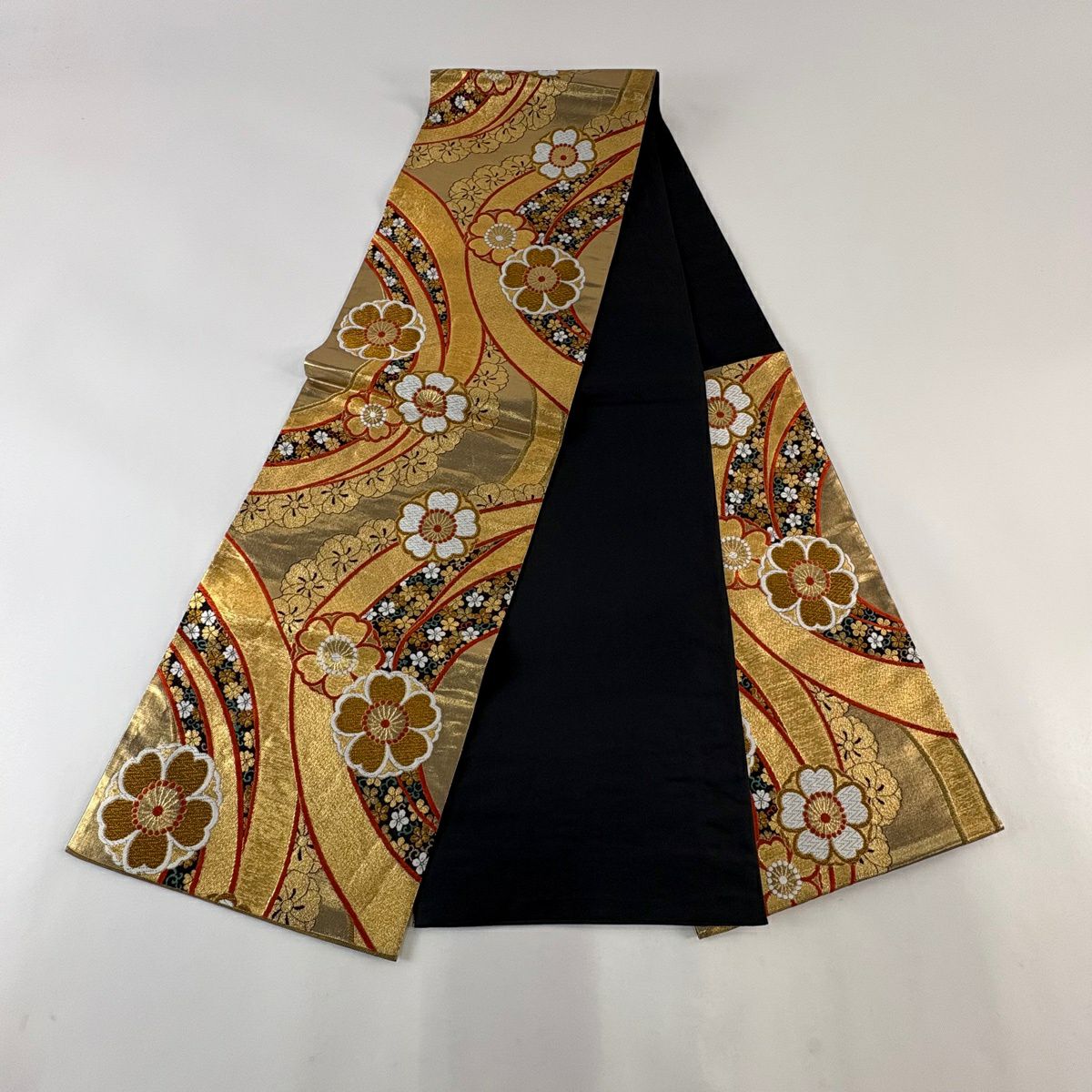 【美品】 袋帶 秀品級 草花紋 金糸 金 六通 純蠶絲