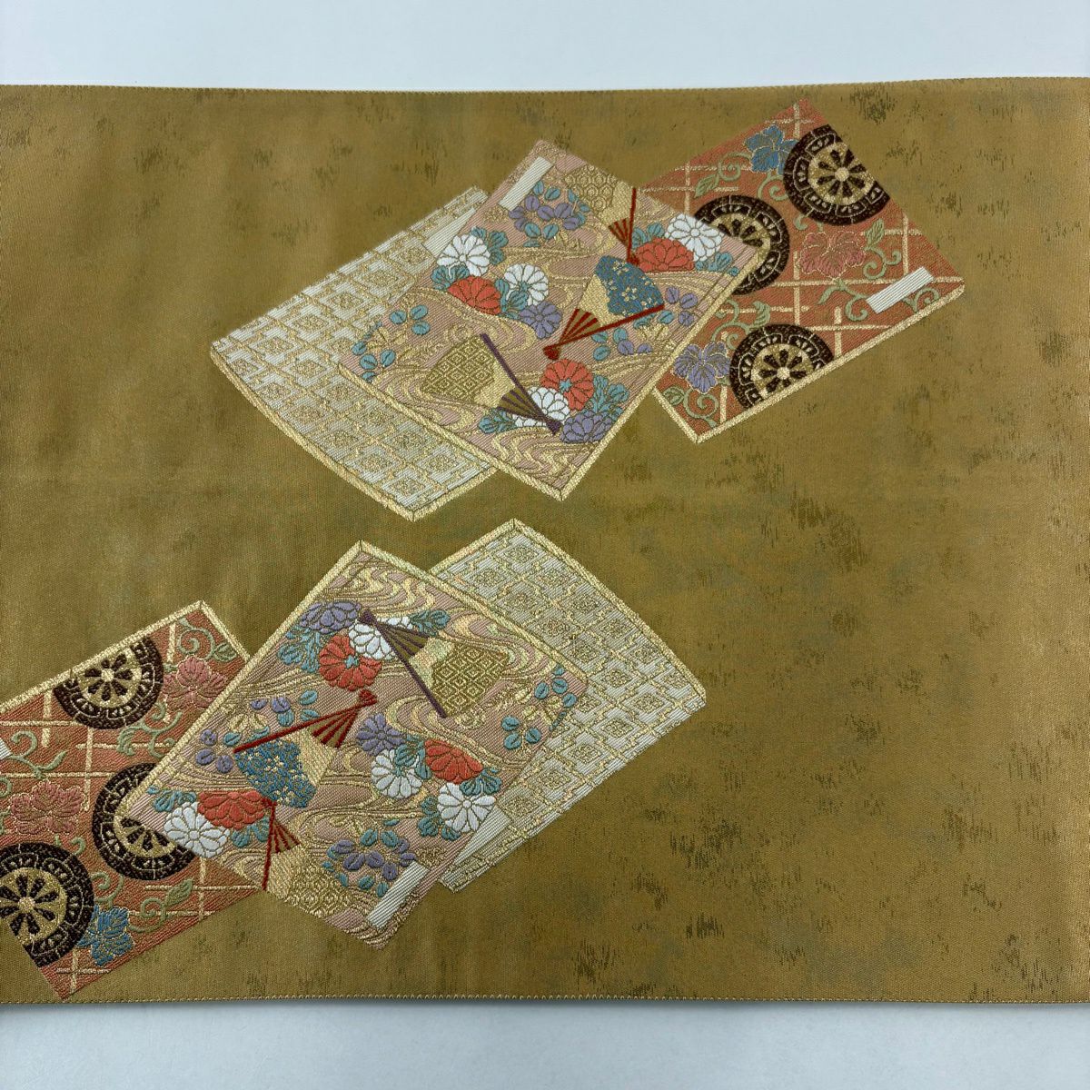 【美品】 袋帶 秀品級 冊子 草花紋紋 金金箔 金絲 金茶 お太鼓柄 純蠶絲