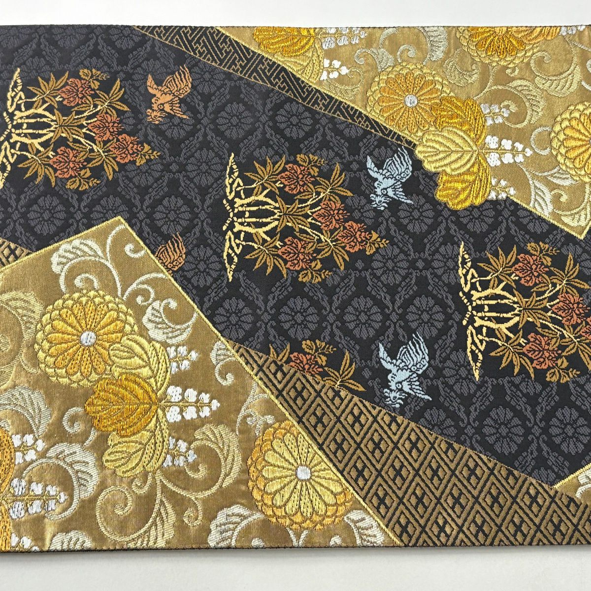【美品】 袋帶 秀品級 花鳥 桐 金銀彩 刺繡 濃紫 六通 純蠶絲