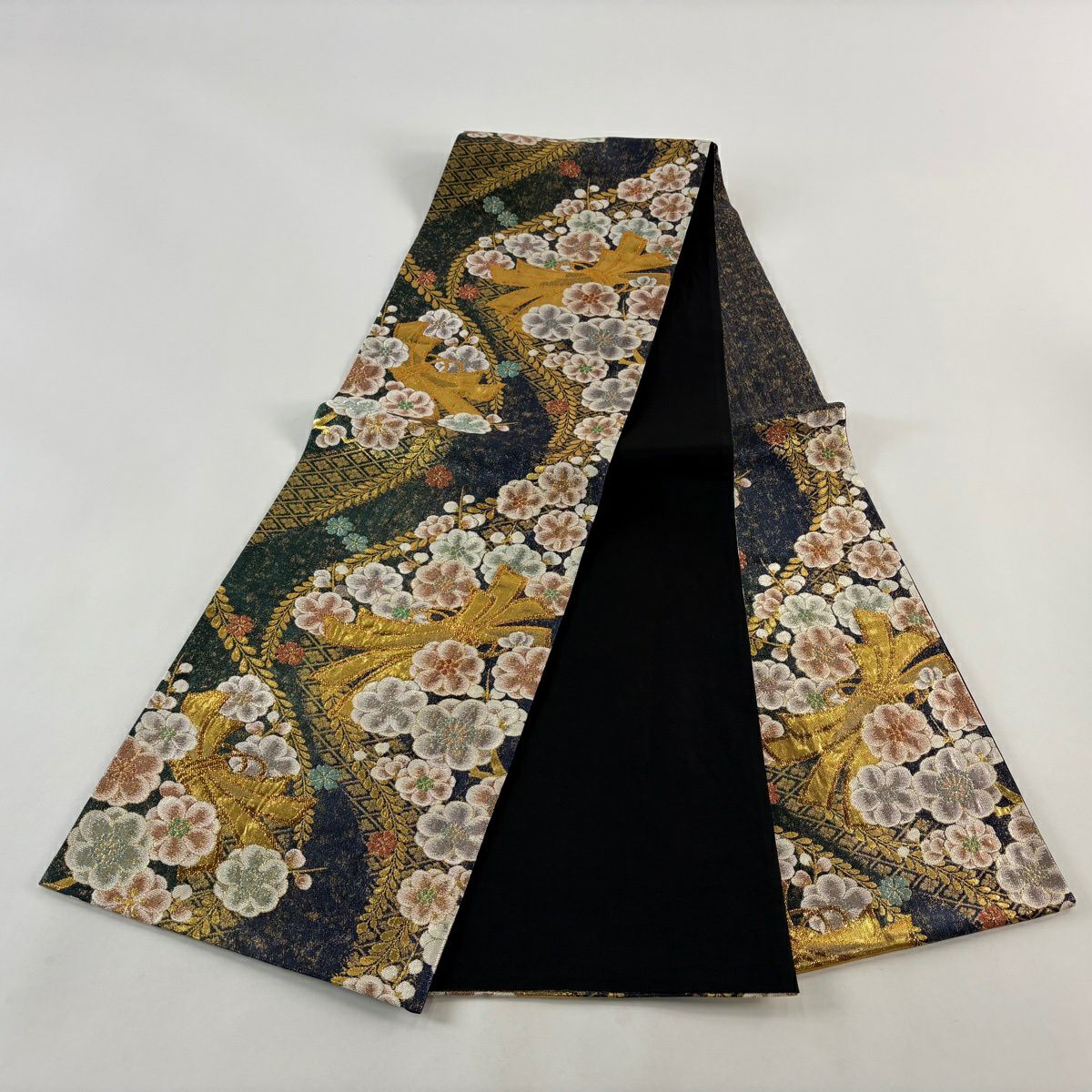 【美品】 袋帶 秀品級 枝梅花 束捆熨斗紋 金金箔 金銀彩 青綠 六通 純蠶絲