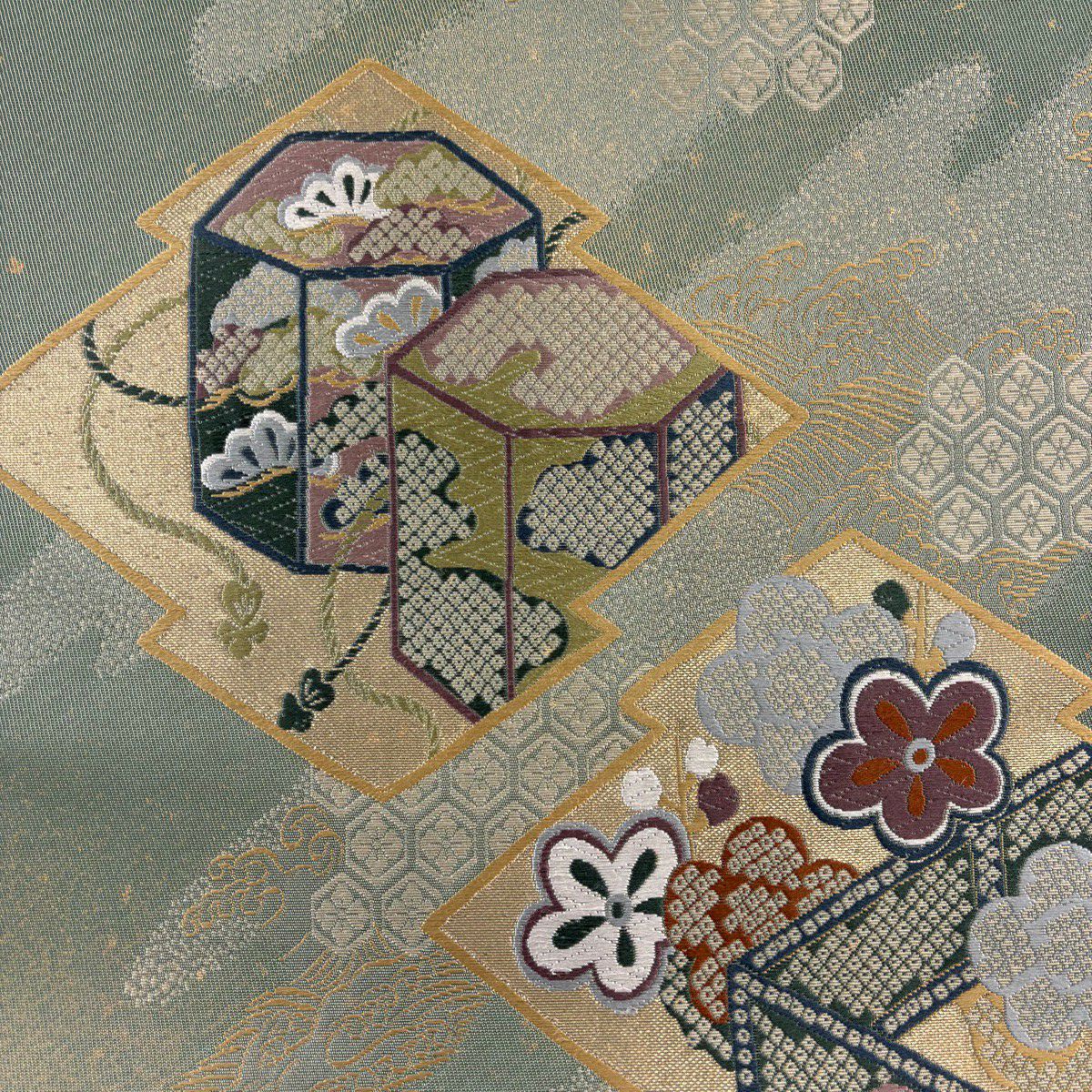 【美品】 袋帶 秀品級 松樹竹子梅花 貝桶 金金箔 唐織 薄綠 六通 純蠶絲