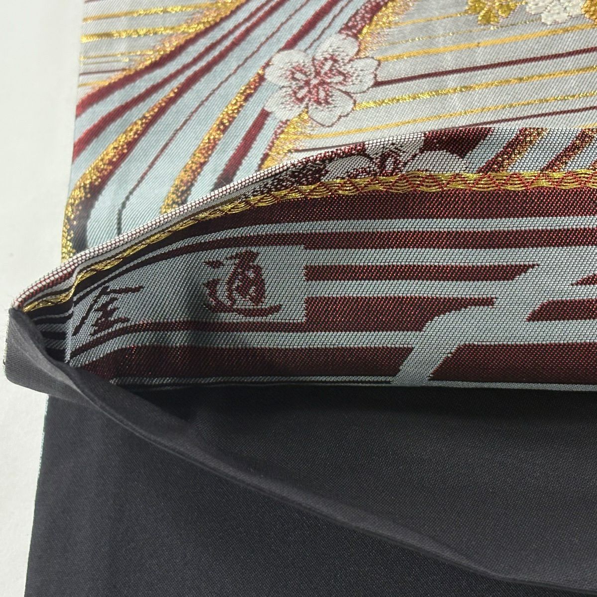 【美品】 袋帶 秀品級 献上櫻花 流水 金絲 金金箔 灰色 六通 純蠶絲