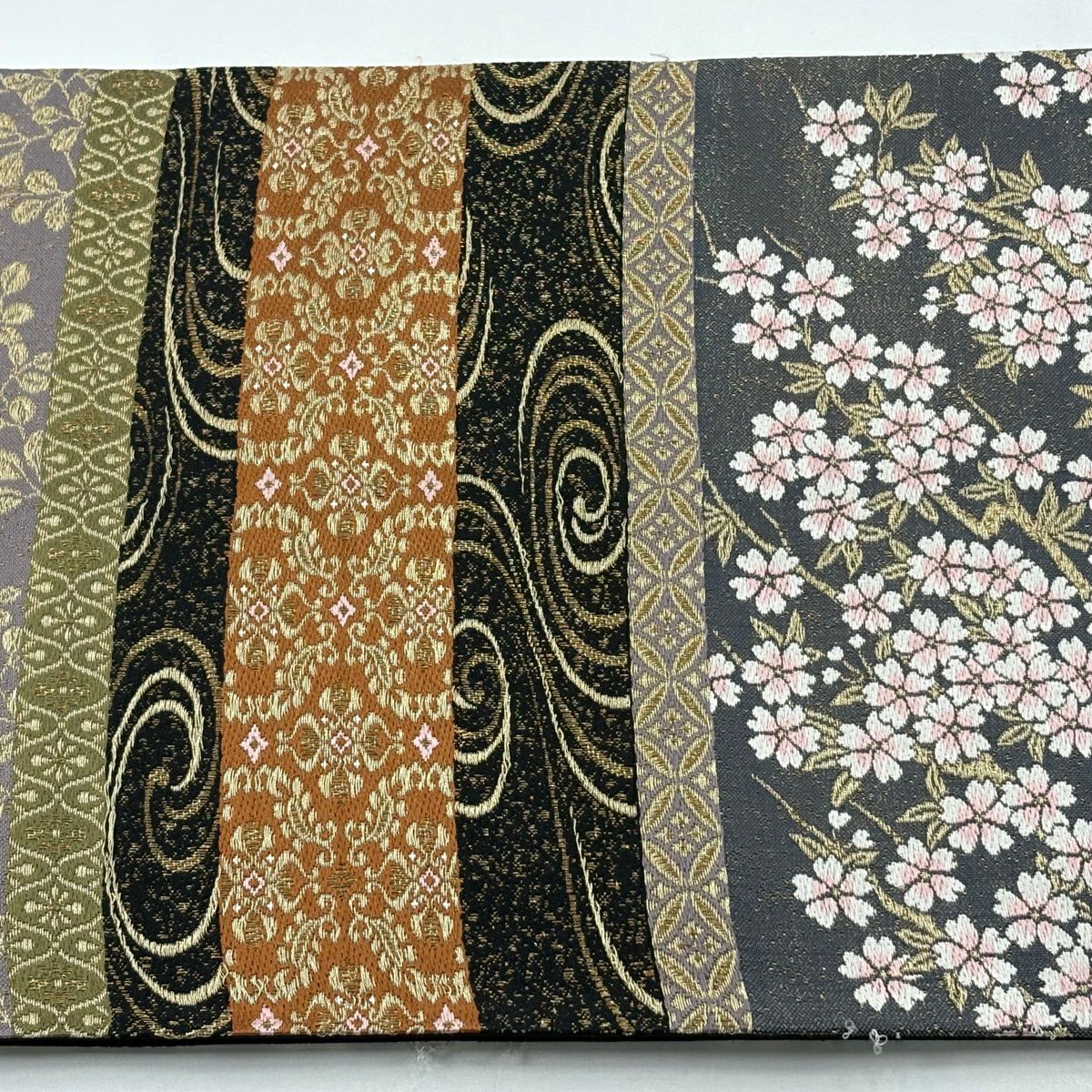 袋帶 秀品級 西陣織元謹製 古代間道 櫻 流水 金絲 黑 六通 純蠶絲