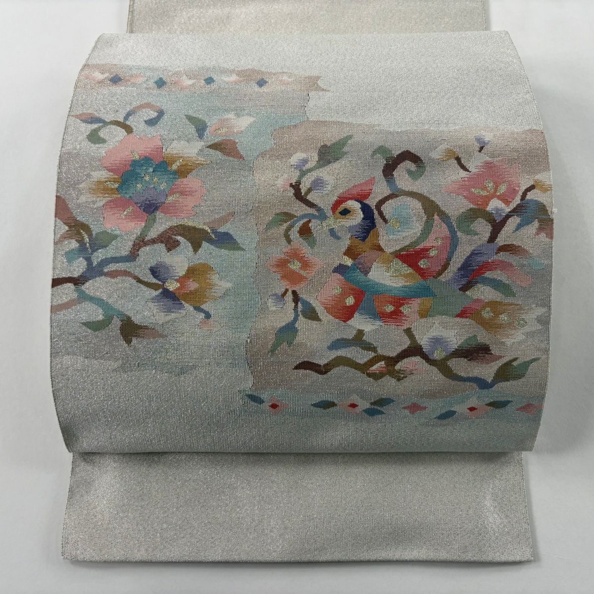 名古屋帶 優品級 八寸名古屋帶 松樹葉仕立 雜色仕立 草花紋紋 鳥 金銀彩 白 純蠶絲