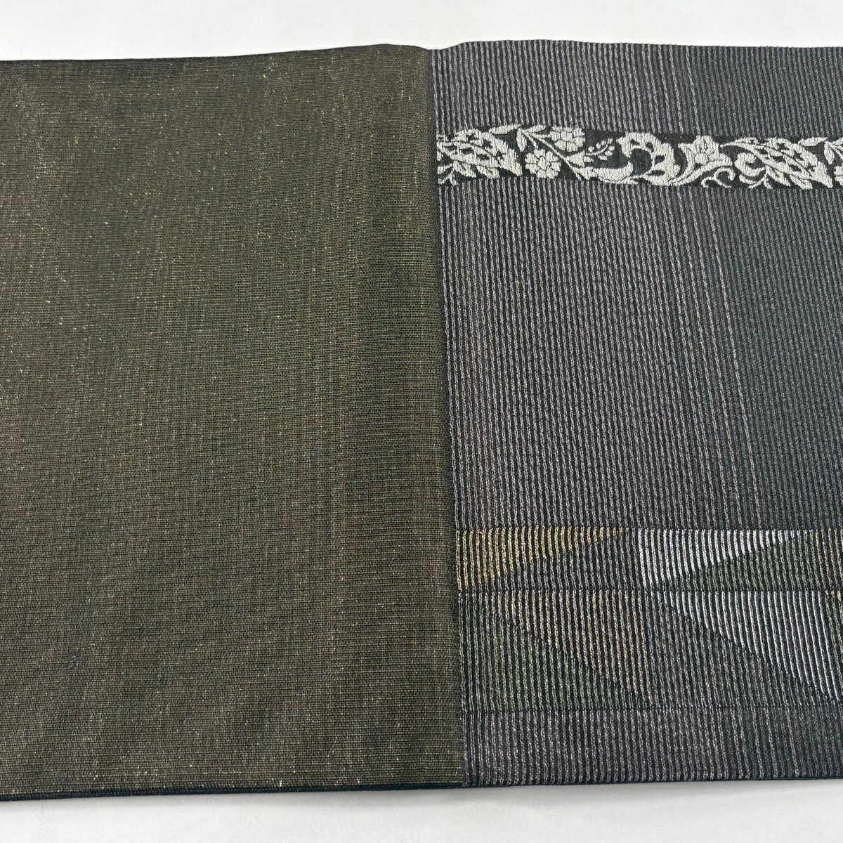 【美品】 袋帶 秀品級 夏帶 草花紋紋 幾何學 金銀彩 金金箔 墨色 六通 純蠶絲