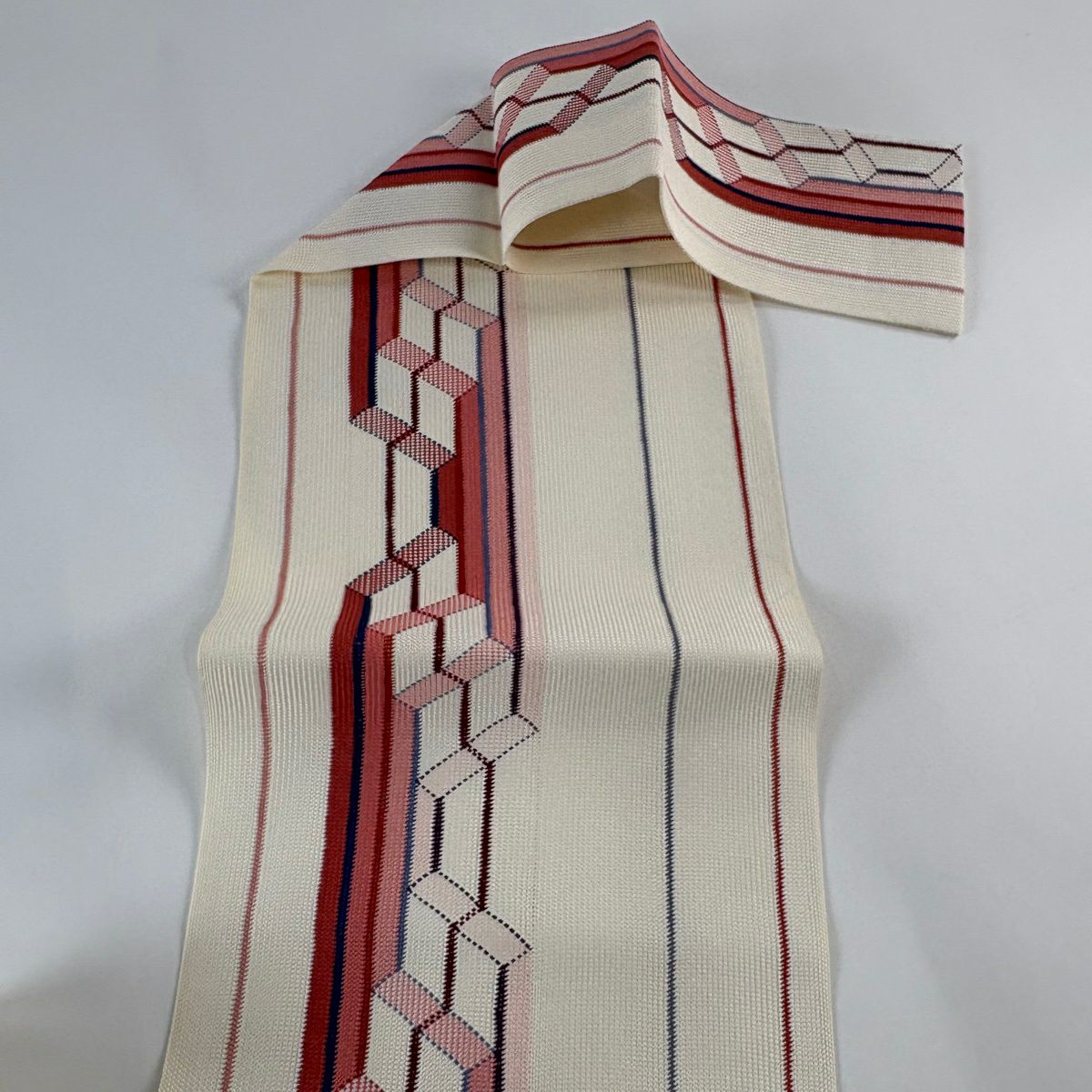 【美品】 名古屋帶 優品級 八寸名古屋帶 松樹葉仕立 幾何學 奶油色 純蠶絲
