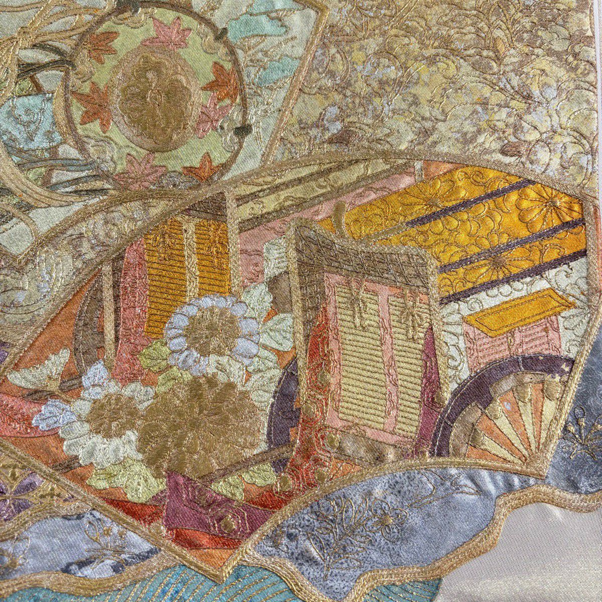 【美品】 袋帶 秀品級 關西仕立 扇子面 御所車 金銀彩 金絲 金 純蠶絲
