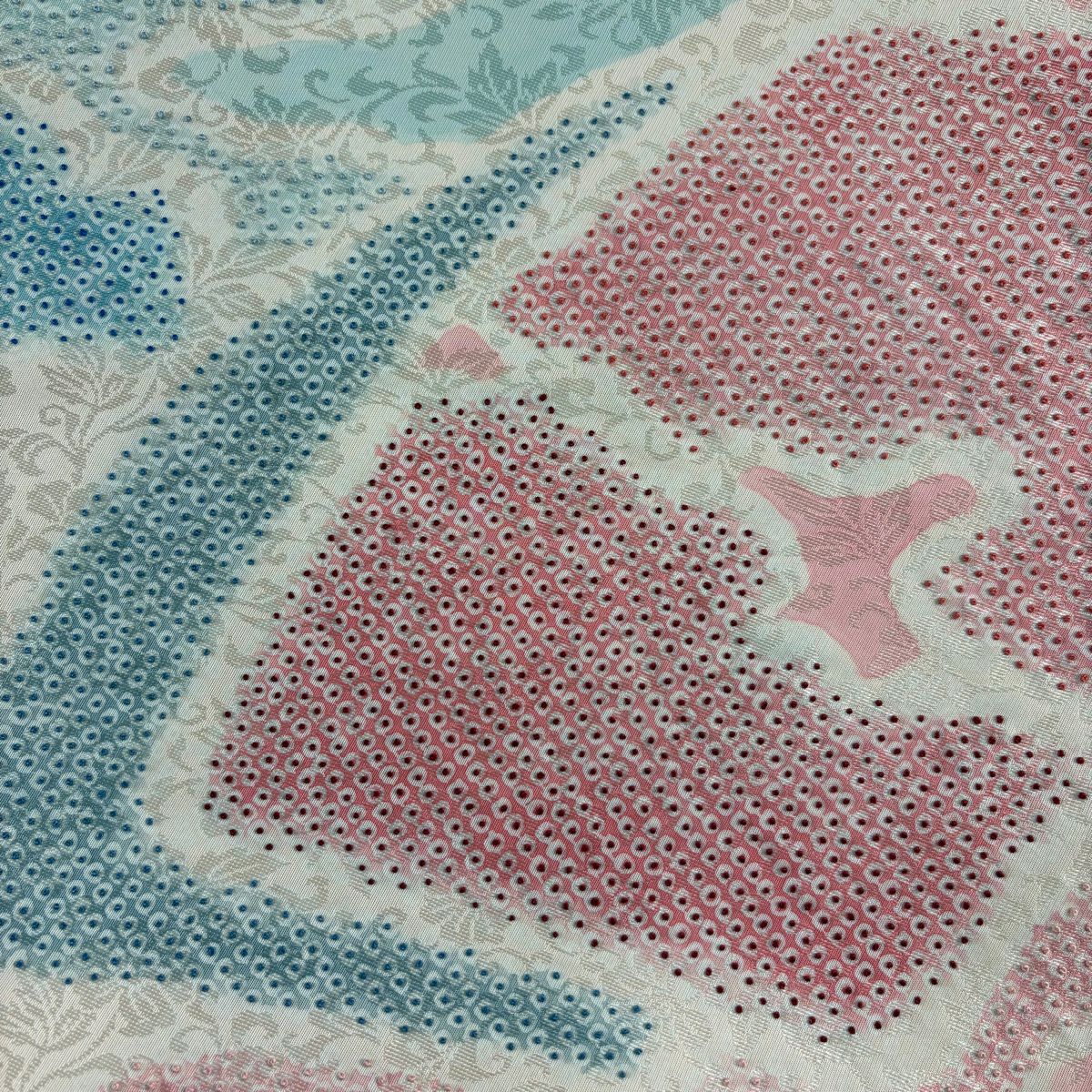 【美品】 袋帶 秀品級 疋田 幾何學 相良刺繡 薄粉紅 お太鼓圖案 純蠶絲