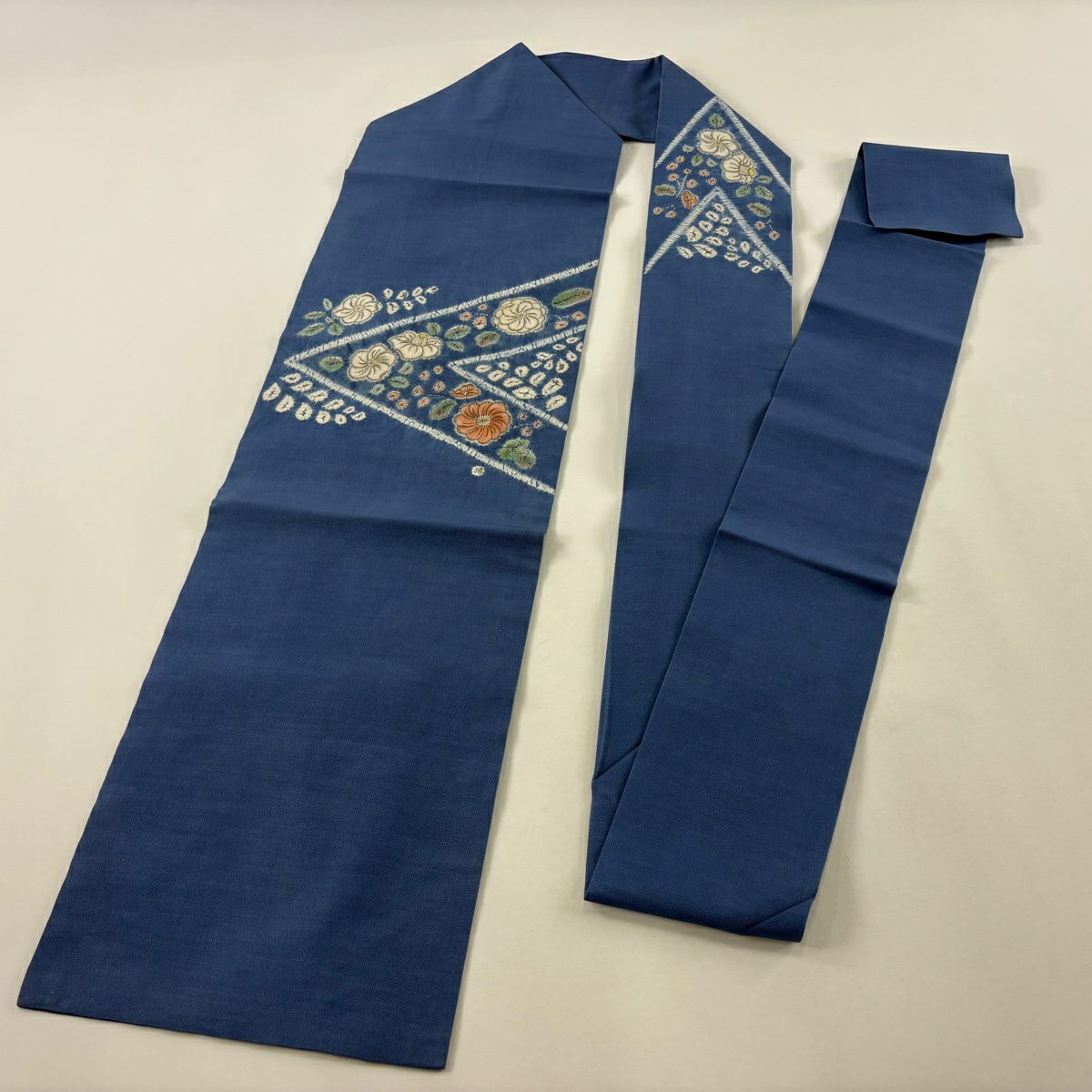 【美品】 名古屋帶 秀品級 草花紋紋 椿 絞染 青 純蠶絲