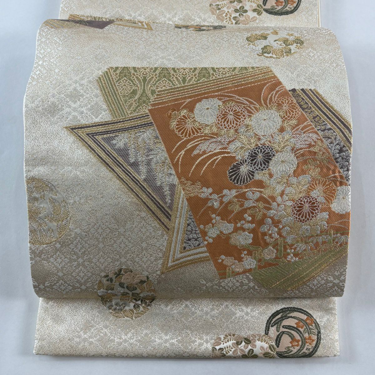 袋帶 秀品級 冊子 草花紋紋 金金箔 唐織 米色 六通 純蠶絲