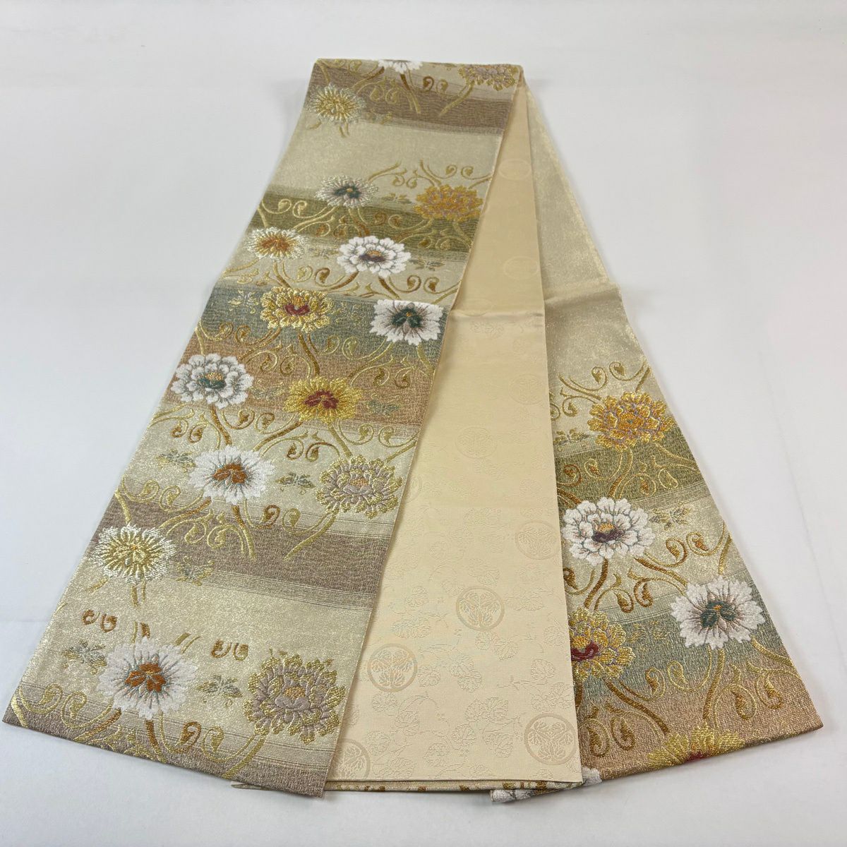 【美品】 袋帶 名品級 花唐草紋 段紋 金金箔 金絲 金 六通 純蠶絲