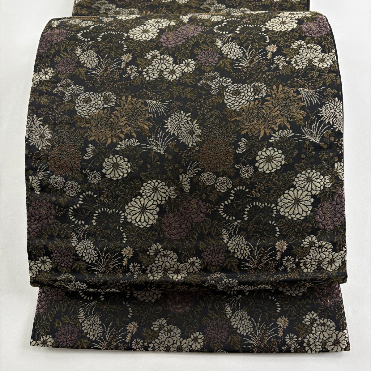 【美品】 袋帶 名品級 菊花 すすき 黑 六通 純蠶絲