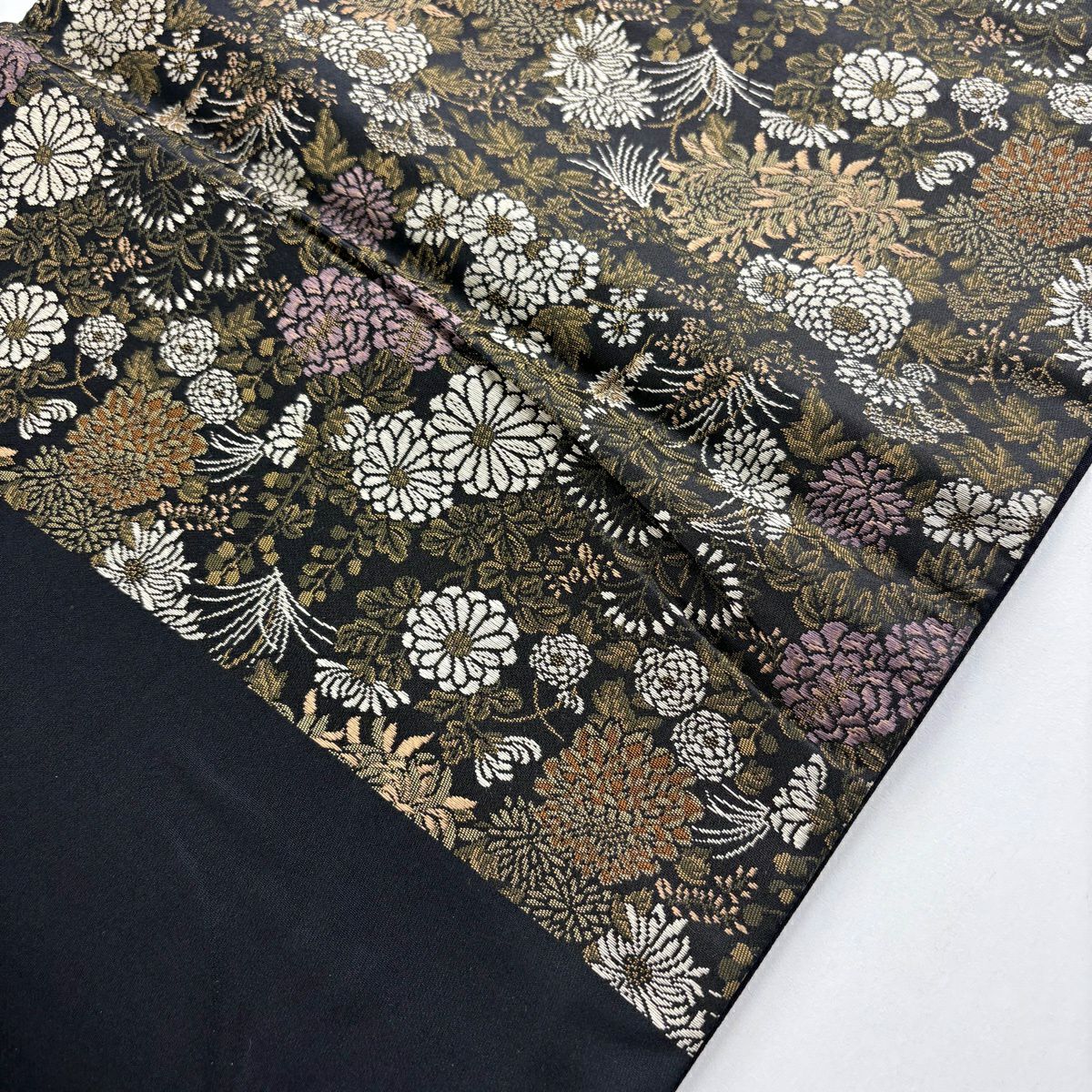 【美品】 袋帶 名品級 菊花 すすき 黑 六通 純蠶絲