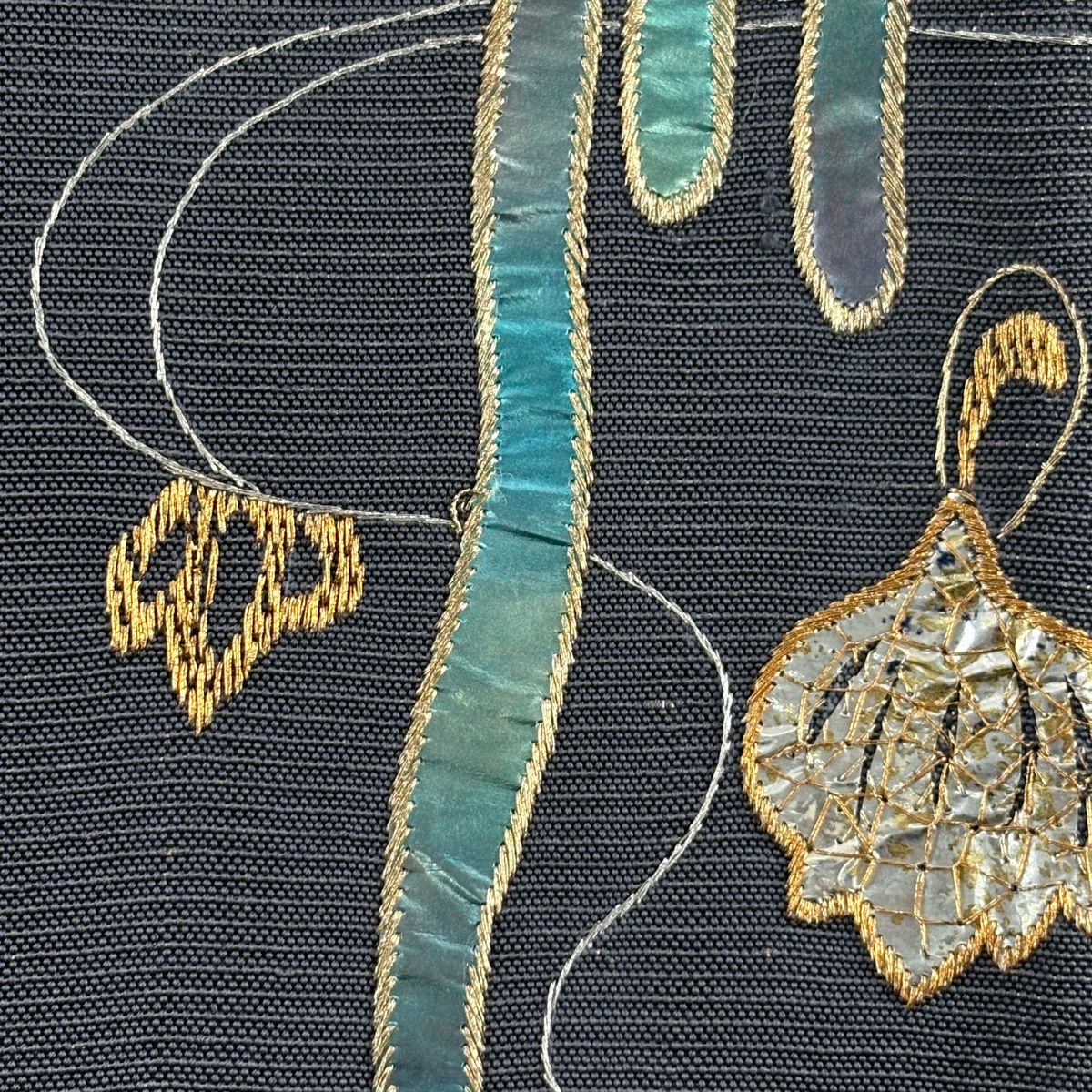 【美品】 袋帶 名品級 流水 草花紋 金銀彩 青灰 純蠶絲