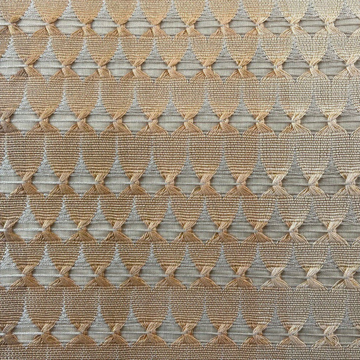 【美品】 袋帶 名品級 幾何學 金金箔 米色 大鼓圖案 純蠶絲