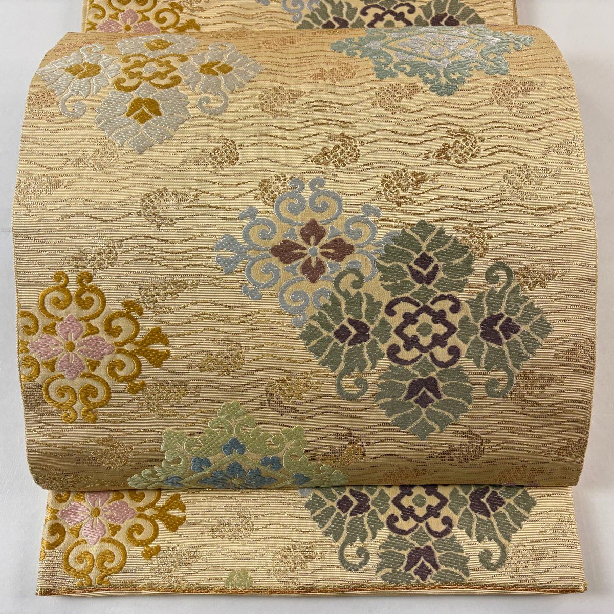 【美品】 袋帶 名品級 荒磯 菱花紋 金金箔 米色 六通 純蠶絲