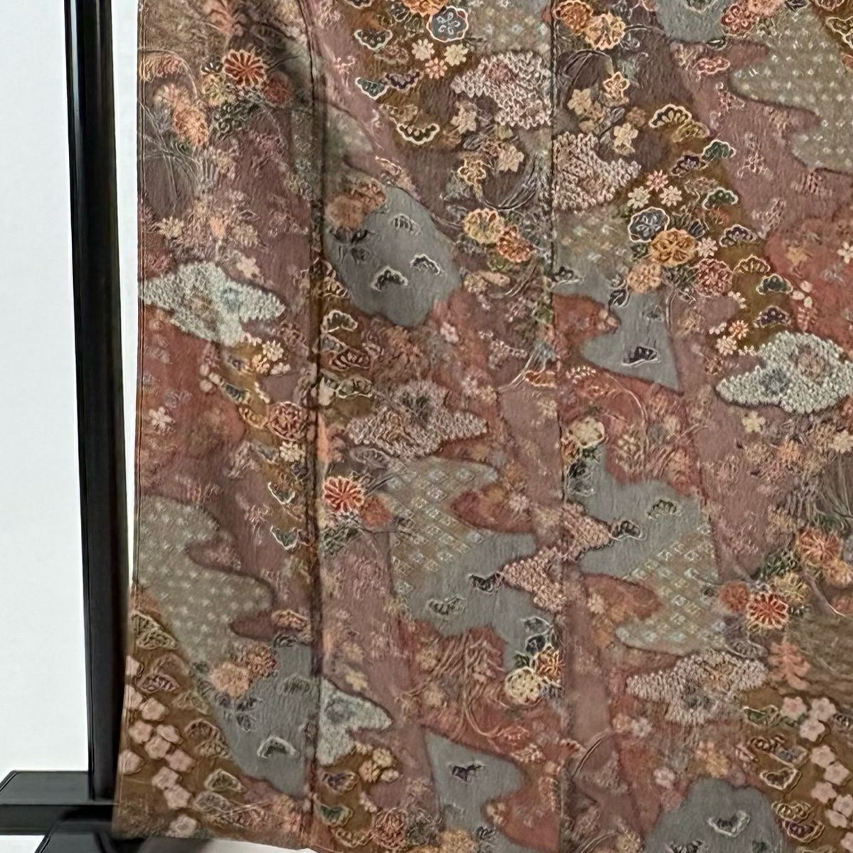 【美品】 小紋 身長163cm 袖長67cm M 雙層 大和 草花紋紋 霞 金銀彩 縮緬 小豆 純蠶絲 優品級