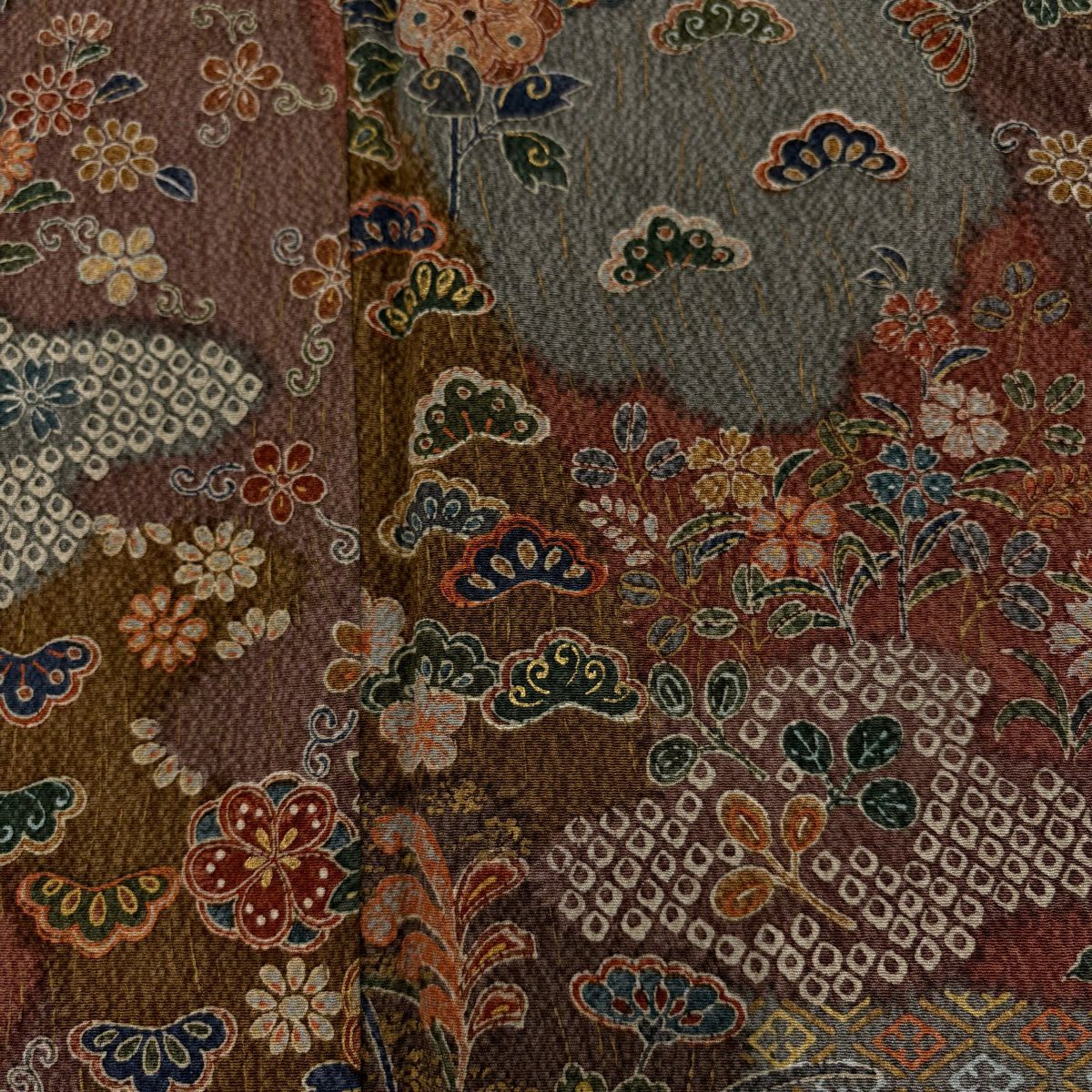 【美品】 小紋 身長163cm 袖長67cm M 雙層 大和 草花紋紋 霞 金銀彩 縮緬 小豆 純蠶絲 優品級