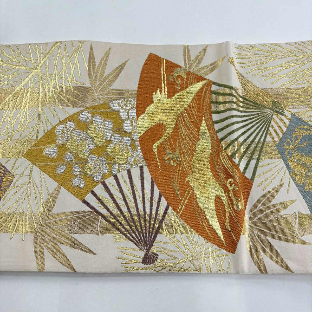 【美品】 袋帶 名品級 川島織物 落款あり 關西仕立 雙層 扇子 松樹竹子梅花 金銀彩 金金箔 奶油 六通 純蠶絲