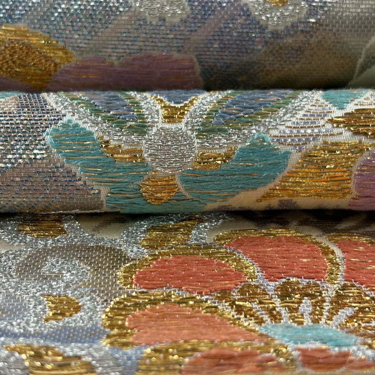 【美品】 袋帶 逸品級 じゅらく 落款あり 鳳凰 花唐草紋 金銀彩 金金箔 奶油 六通 純蠶絲