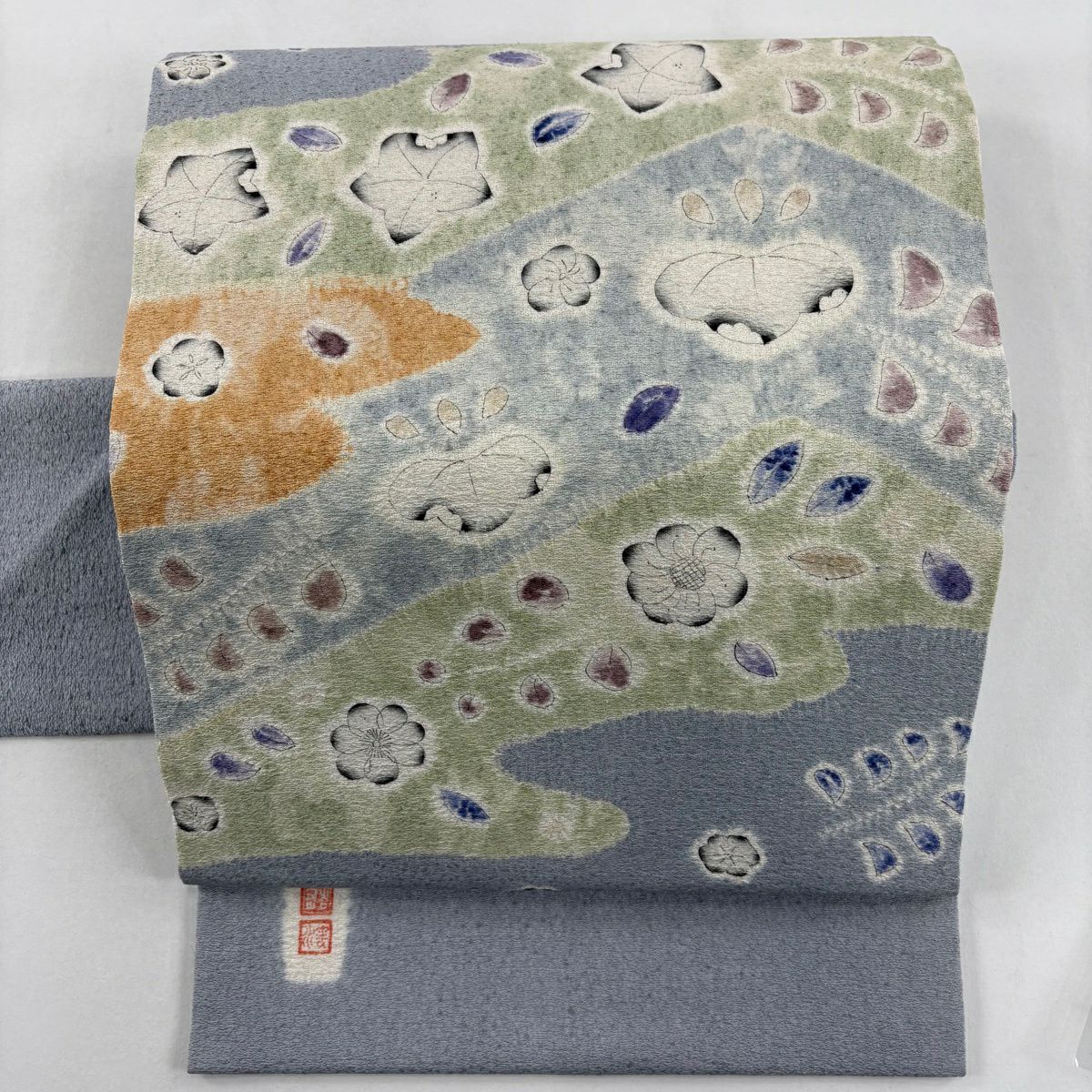 【美品】 名古屋帶 秀品級 落款 草花紋 霞 漸層 青灰色 純蠶絲