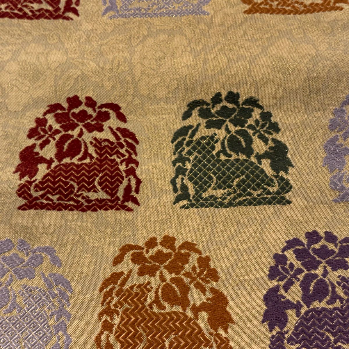 【美品】 袋帶 秀品級 關西仕立 草花紋紋 動物 金金箔 金通 黃土 深色 全通 純蠶絲
