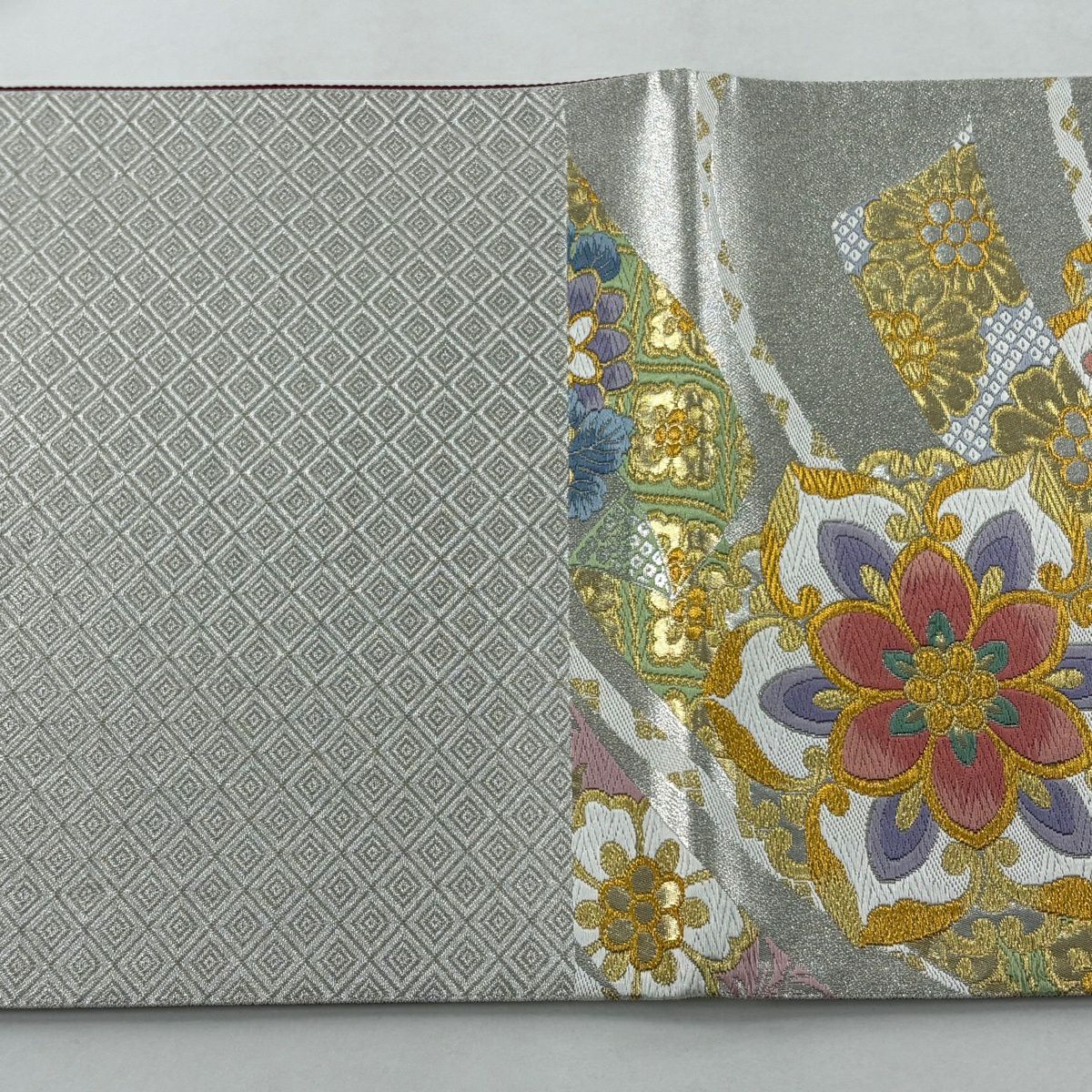 【美品】 袋帶 秀品級 華紋 熨斗紋 金銀絲 銀色 六通 純蠶絲
