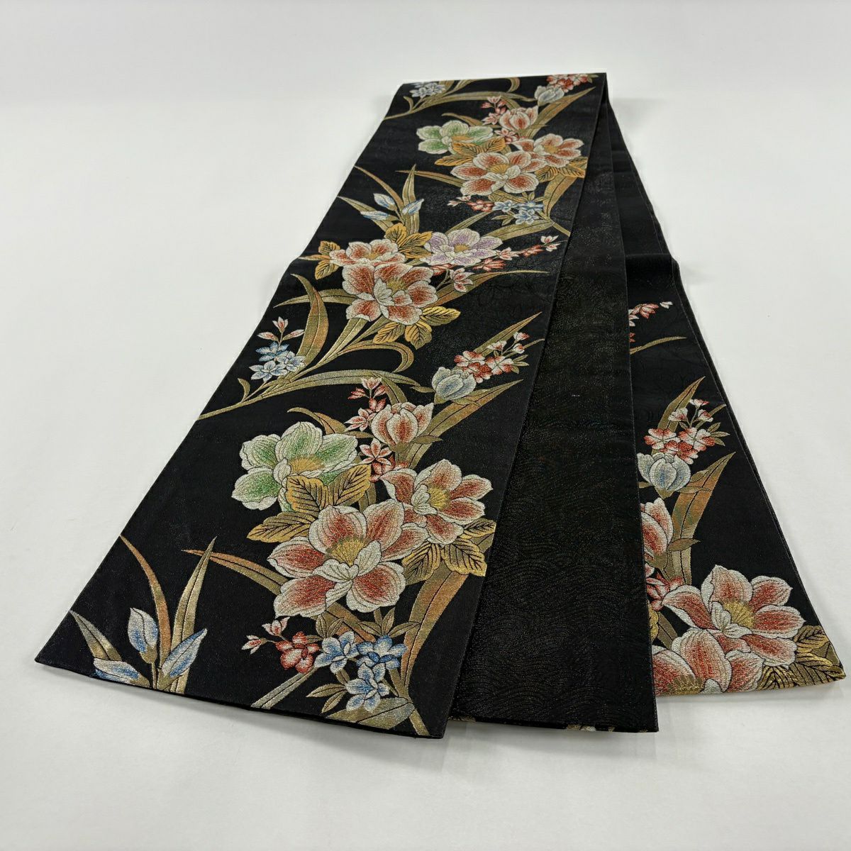 【美品】 袋帶 秀品級 草花紋紋 金金箔 金線 黑 六通 純蠶絲