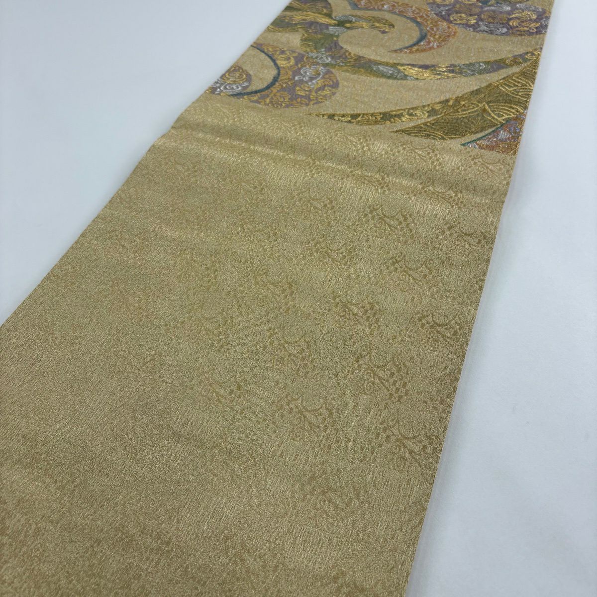 【美品】 袋帶 秀品級 唐草紋 草花紋 金銀彩 金金箔 金 六通 純蠶絲