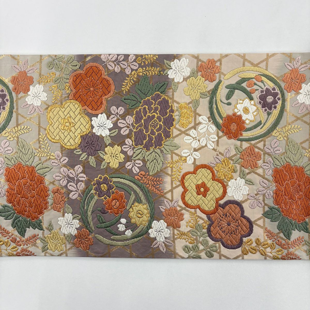 袋帶 秀品級 關西仕立 花丸紋 牡丹 刺繡 米色 六通 純蠶絲