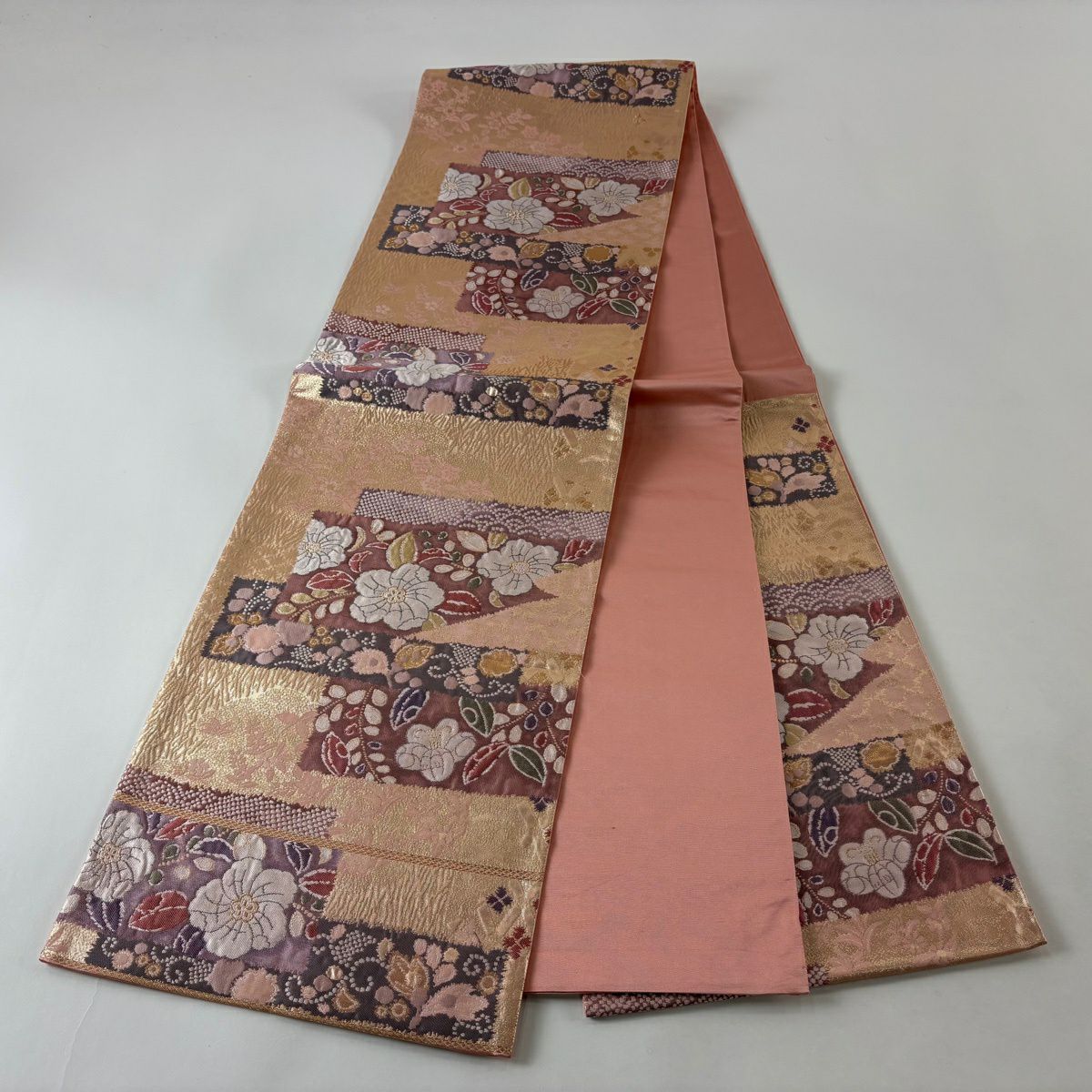 【美品】 袋帶 秀品級 關西仕立 草花紋紋 金糸 金金箔 粉紅 六通 純蠶絲