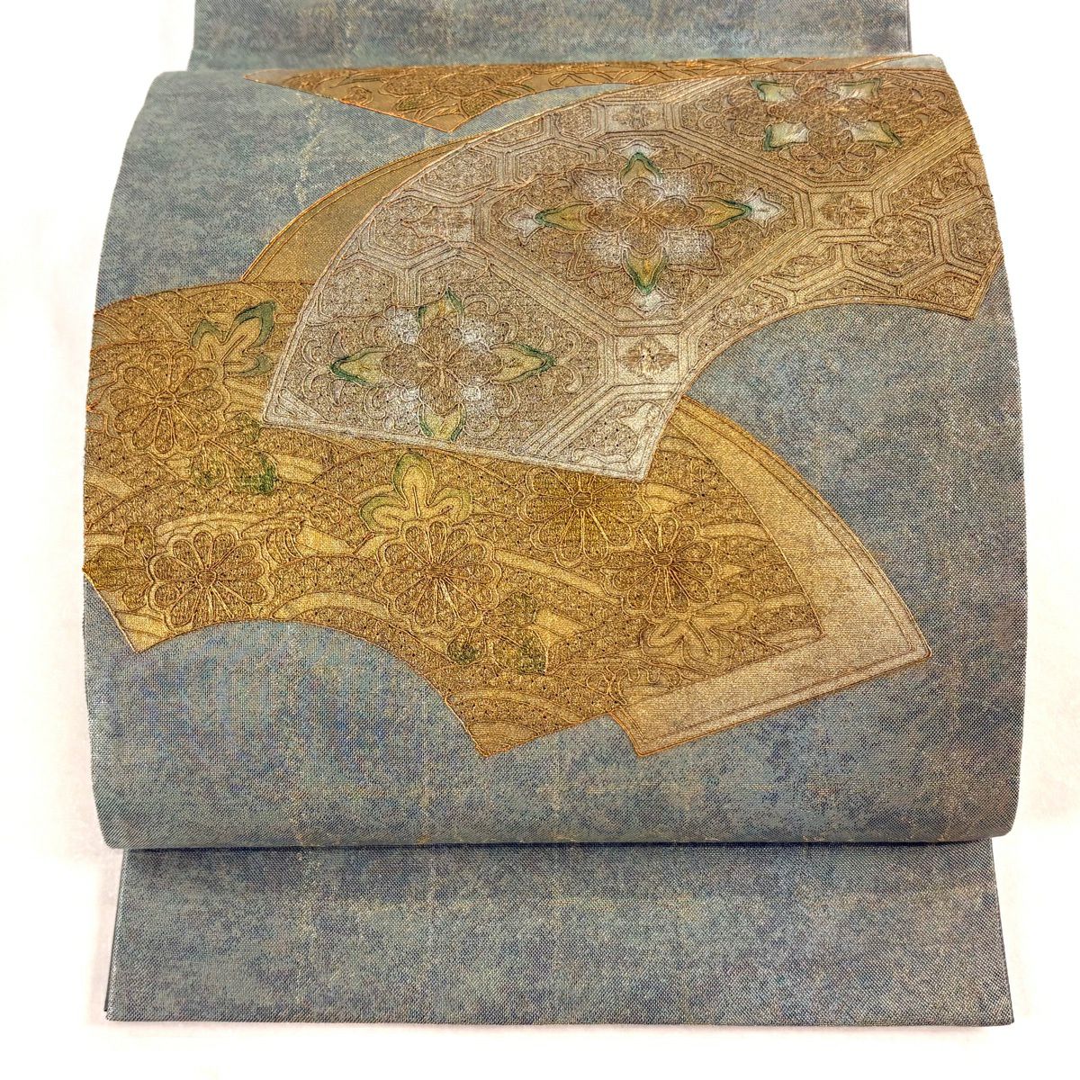 【美品】 袋帶 秀品級 華紋 扇子面 金銀彩 刺繡 灰綠 お太鼓柄 純蠶絲