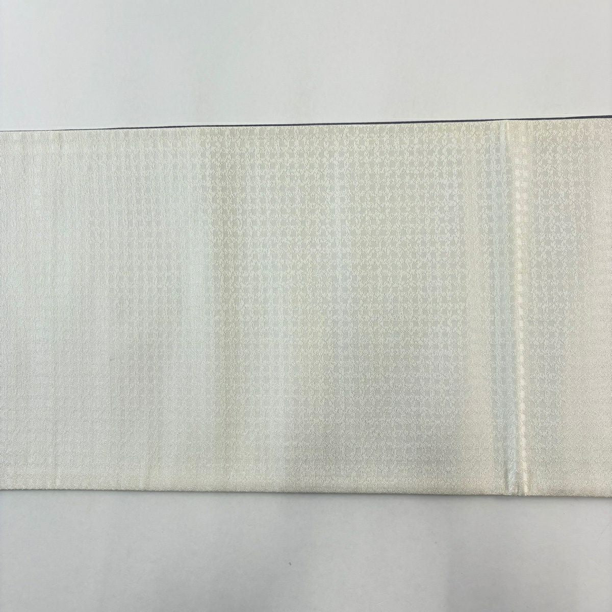 【美品】 袋帶 秀品級 落款あり 瓢箪 草花紋 白 お太鼓柄 純蠶絲