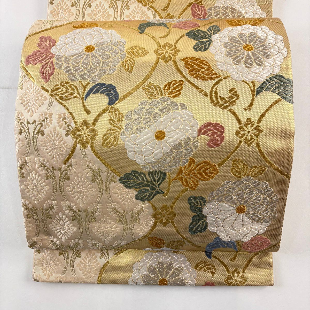 【美品】 袋帶 秀品級 菊花 金銀彩 金色 六通 純蠶絲