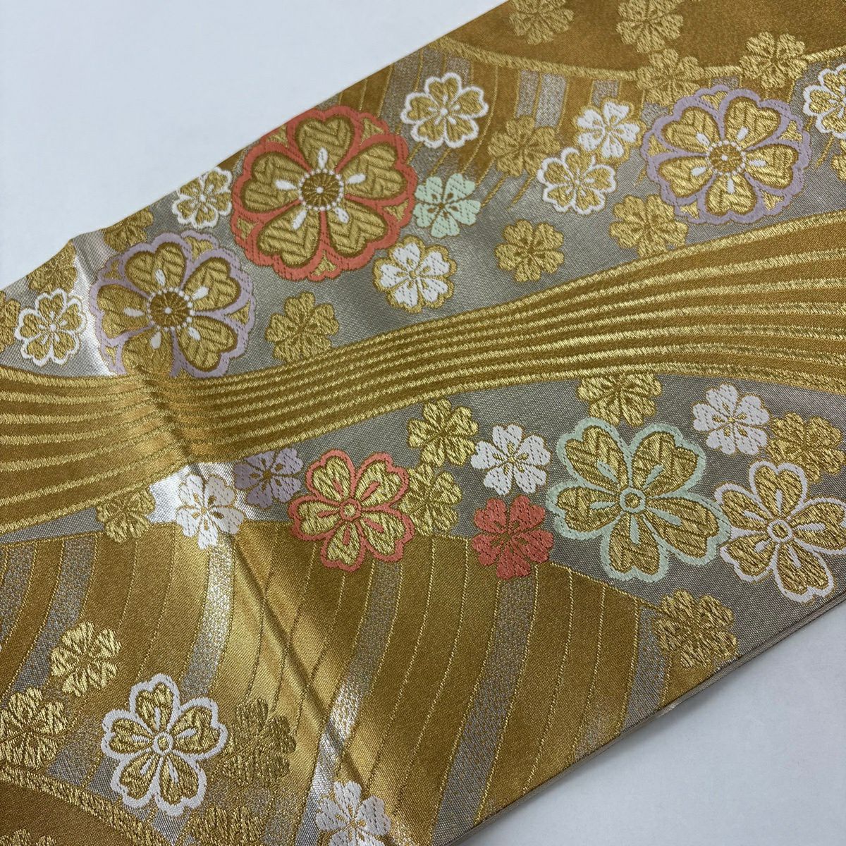 【美品】 袋帶 秀品級 櫻花 幾何學 唐織 金金箔 金色 六通 純蠶絲