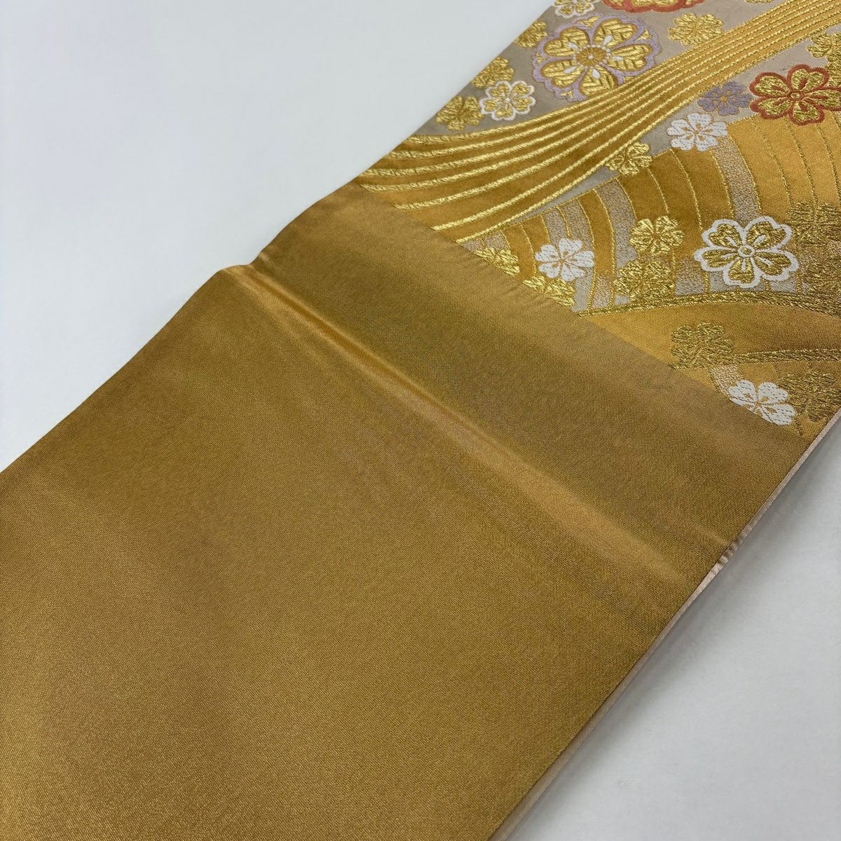 【美品】 袋帶 秀品級 櫻花 幾何學 唐織 金金箔 金色 六通 純蠶絲