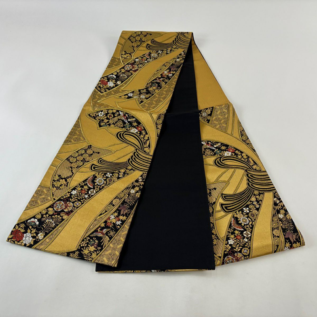 【美品】 袋帶 秀品級 鈴乃屋 束捲熨斗紋 寶物滿載 金絲 金色 六通 純蠶絲