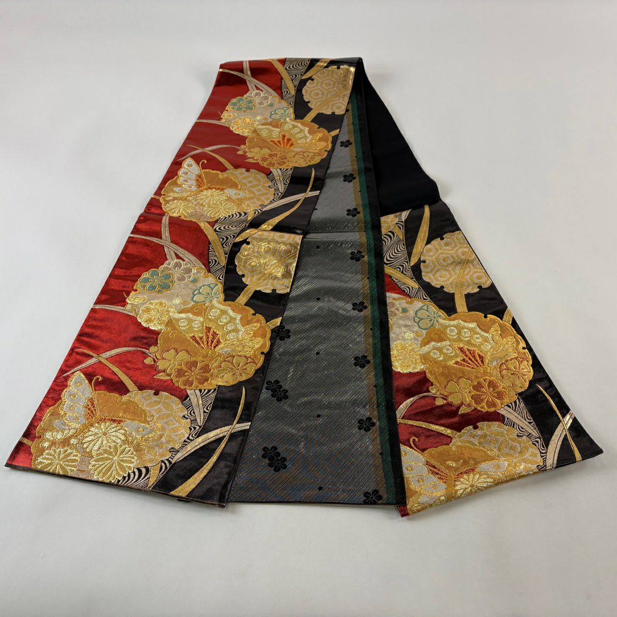 【美品】 袋帶 秀品級 證書齊全 雪輪 蝶 金銀線 金金箔 紅 六通 純蠶絲