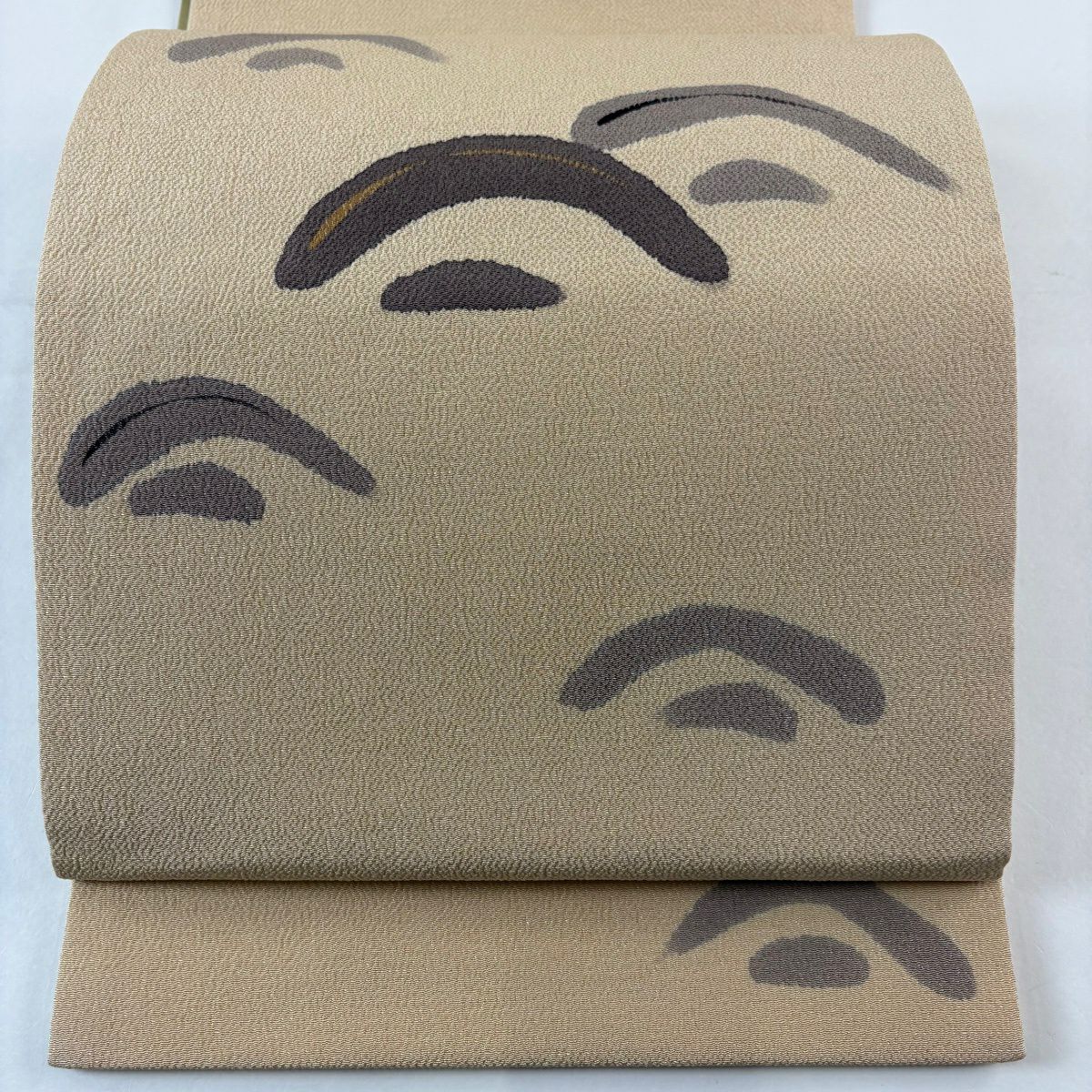 【美品】 袋帶 秀品級 波 金銀彩 縮緬 米色 お太鼓柄 純蠶絲