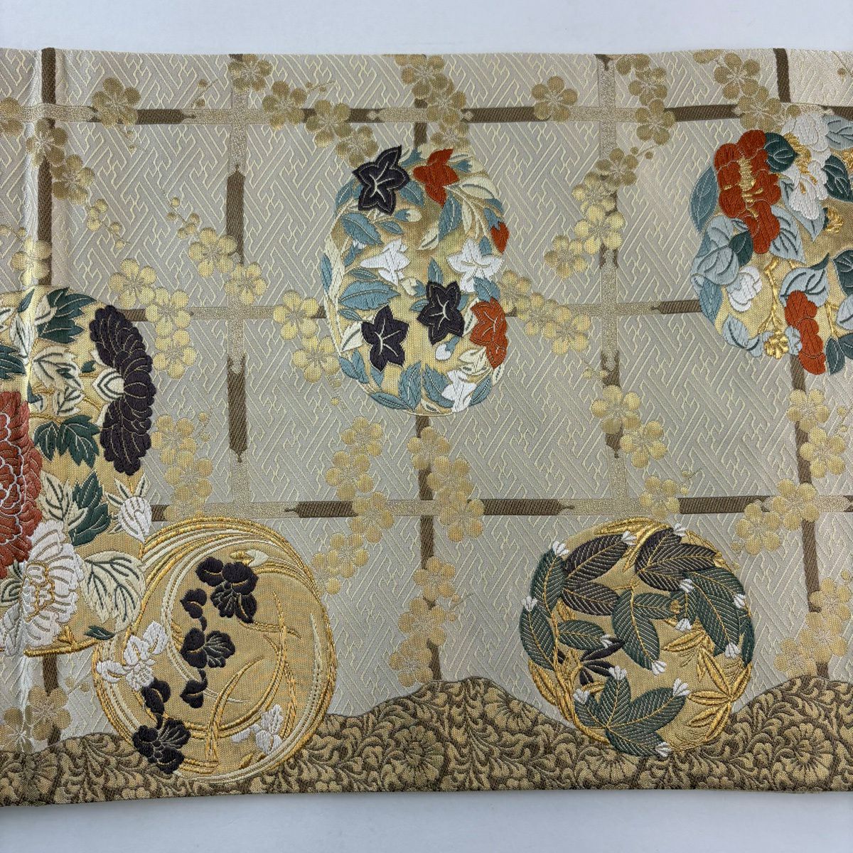 袋帶 秀品級 關西仕立 牡丹 菖蒲 金絲 米色 六通 純蠶絲